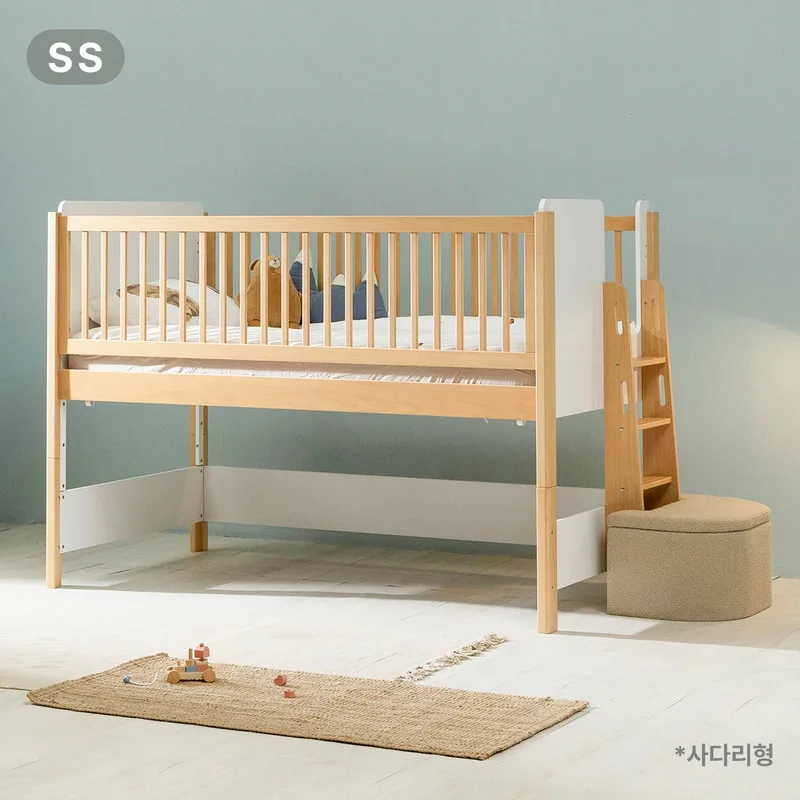 캠퍼 미드 벙커 침대와 짧은 사다리